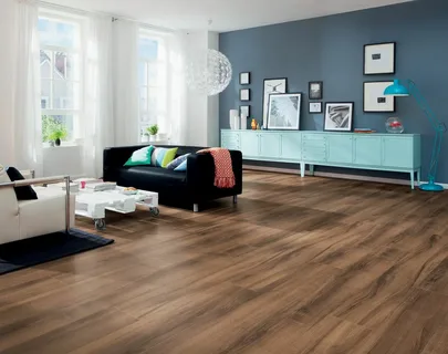 Expert vinyl flooring service in South Florida for a modern, durable finish.