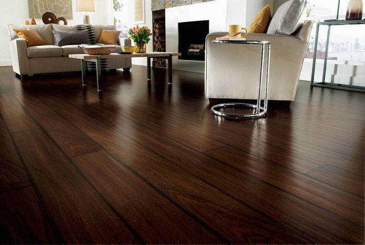 High-quality laminate flooring for South Florida homes, combining style and durability.